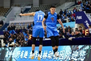 NCAA罗德岛大学vs圣十字学院直播