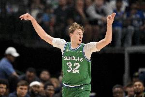 NBA奇才vs雄鹿直播