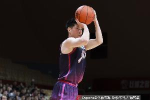 NCAA加州大学圣地亚哥分校vs怀蒂埃尔直播