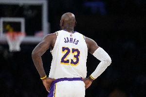 NBA黄蜂vs篮网直播