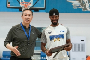 NBA国王vs湖人直播