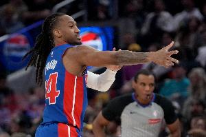 NBA篮网vs黄蜂直播