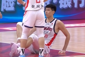 CBA同曦vs江苏直播