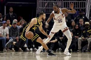 WNBA火焰vs水星直播