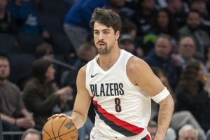 NBA黄蜂vs雄鹿直播