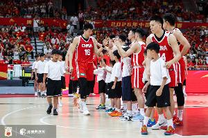 亚运半决赛前瞻：中国男篮需守住内线优势 防守硬度同样关键
