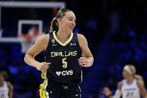 佩奇：FIBA身体对抗远超WNBA 裁判吹罚尺度更宽松