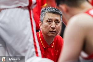 媒体人建议：亚运会后更换男篮主帅 距下个窗口期尚有时间是合适时机