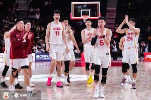 痛上加痛！中国男篮77-97不敌日本 赛后被核减1分