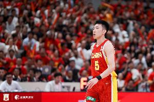 突破利刃难现锋芒！廖三宁半场5投1中仅得2分3板4助