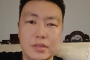 李根寄语男篮：要在场上撂倒对手 下次加倍奉还