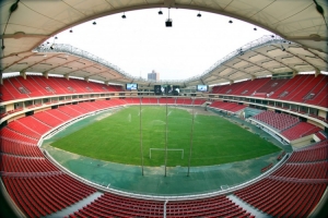 记者：虹口足球场改造工程有望年底启动 建设周期约330天