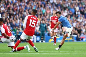 英超：阿森纳半场0-2落后布莱顿 创2025年5月来首次