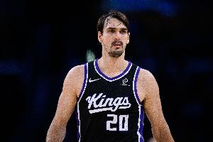 是否实现初入NBA时的目标？萨里奇：本可做得更好 但我始终全力以赴