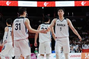 免除兵役！韩国男篮力克东道主日本 时隔12年重登亚运会之巅