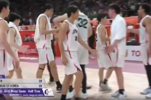 半场战报-金近廉砍7分3篮板 李贤重贡献5分5篮板 日本男篮28-28与韩国男篮战平