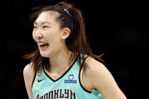 里程碑之战！韩旭WNBA生涯百场登场 3投1中贡献2分2板1助