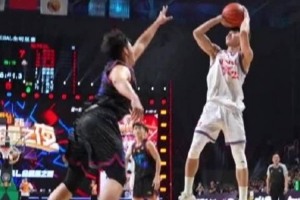 “豪”“果”双拼！曹芷豪对决段成果，检验CBA强度成色几何