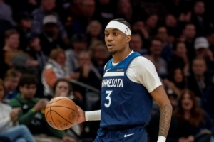 Slater:麦克丹尼尔斯ESPN排名仅第56偏低 他理应跻身前35