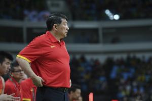 三分13中0！宫鲁鸣去年：为适应现代篮球 女篮完成万次投篮计划