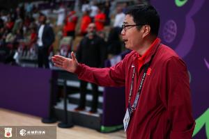 郭振明昔日谈本土教练:因为要抓主要矛盾 首先抓纪律作风斗志