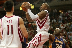 拉塞尔加盟上海男篮 成CBA历史第六位登陆的NBA榜眼秀