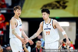 上海男篮豪组NBA级阵容 麦基拉塞尔领衔王哲林张镇麟在列