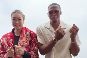 梦幻联动！李梦与威少合拍手势舞：Project B的家人，欢迎来到我的家