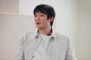 小丁忆新人时期：与王治郅同屋每晚被催睡 玩手机嫌亮遭吐槽