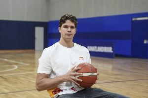 比贝罗维奇:为登陆NBA舍弃诸多良机 绝非只为混个球员名头