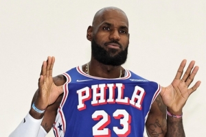 多特：就我26年人生所见而言 詹姆斯就是NBA历史最佳