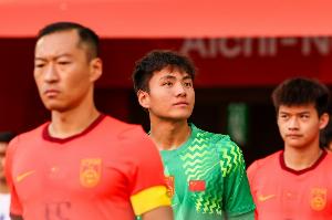 吴曦自豪谈亚运铜牌：全队时隔28年拼下的荣誉，盼中国足球持续进步