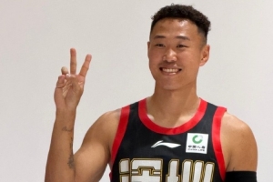 新赛季脚步渐近！深圳男篮官方定妆照拍摄日圆满完成