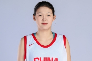 媒体人谈U18女篮：孙晗昀与庞云舒的使用略显保守