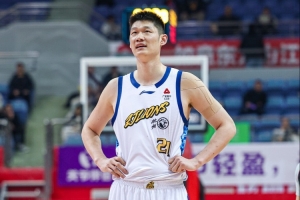 媒体人：朱俊龙胡金秋均已归队 广厦明日将与江苏进行教学赛