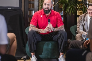 前老鹰悍将安蒂奇炮轰：詹姆斯毁了NBA 难比乔丹科比