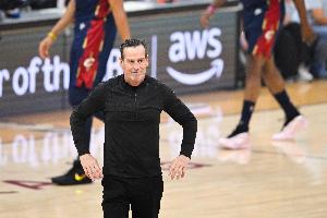 阿特金森:如今NBA各队进攻火力太猛 单一防守策略难以贯穿全场