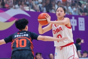 内外兼修！李沅珊11投8中狂砍全场最高21分 三分球7中5