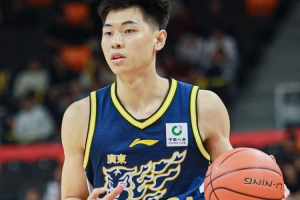 状态仍需调整！崔永熙替补出战22分钟 9投3中拿下9分2板3助