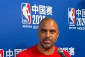 乌度卡：增加持球点可丰富进攻多样性并提升执行力，但需坚守防守根基
