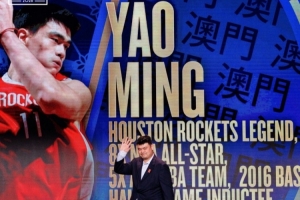 老友重逢！火箭分享姚明、塔克、斯科拉、林书豪亮相中国赛活动照片