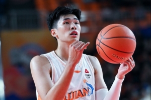 哨响不断！福建对阵四川首节狂吹18次犯规 双方合计罚球28次