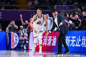 济南时报：CBA季前赛山东高速男篮两连胜不足喜 球队还在磨合中