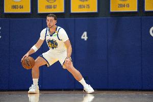 这挺重要！波杰5年1.1亿提前续约 他上赛季82场全勤&联盟一共18人