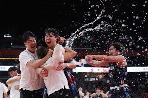 李贤重：亚运夺金后母校红毯相迎受宠若惊 母亲也曾摘得金牌
