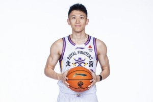 岁月无痕！37岁刘晓宇晒新赛季定妆照：北控 在乎！