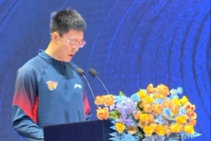 胡明轩：团结、拼搏、永不放弃是广东男篮的底色