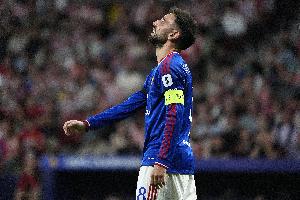 32万周薪合同明年到期！B费1场戴帽外8场1球0助，上赛季英超最佳