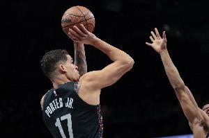 打得好！小迈克尔·波特上半场12投6中&三分4中2得到18分1板
