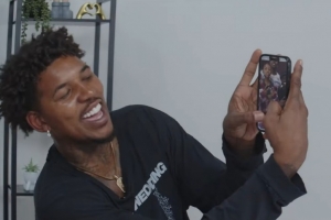 阿里纳斯调侃：尼克·杨儿子长得丑打球烂 之后得砸钱找女友